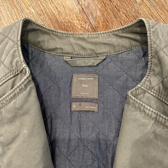 Gap Jacket - Picture 4 of 4